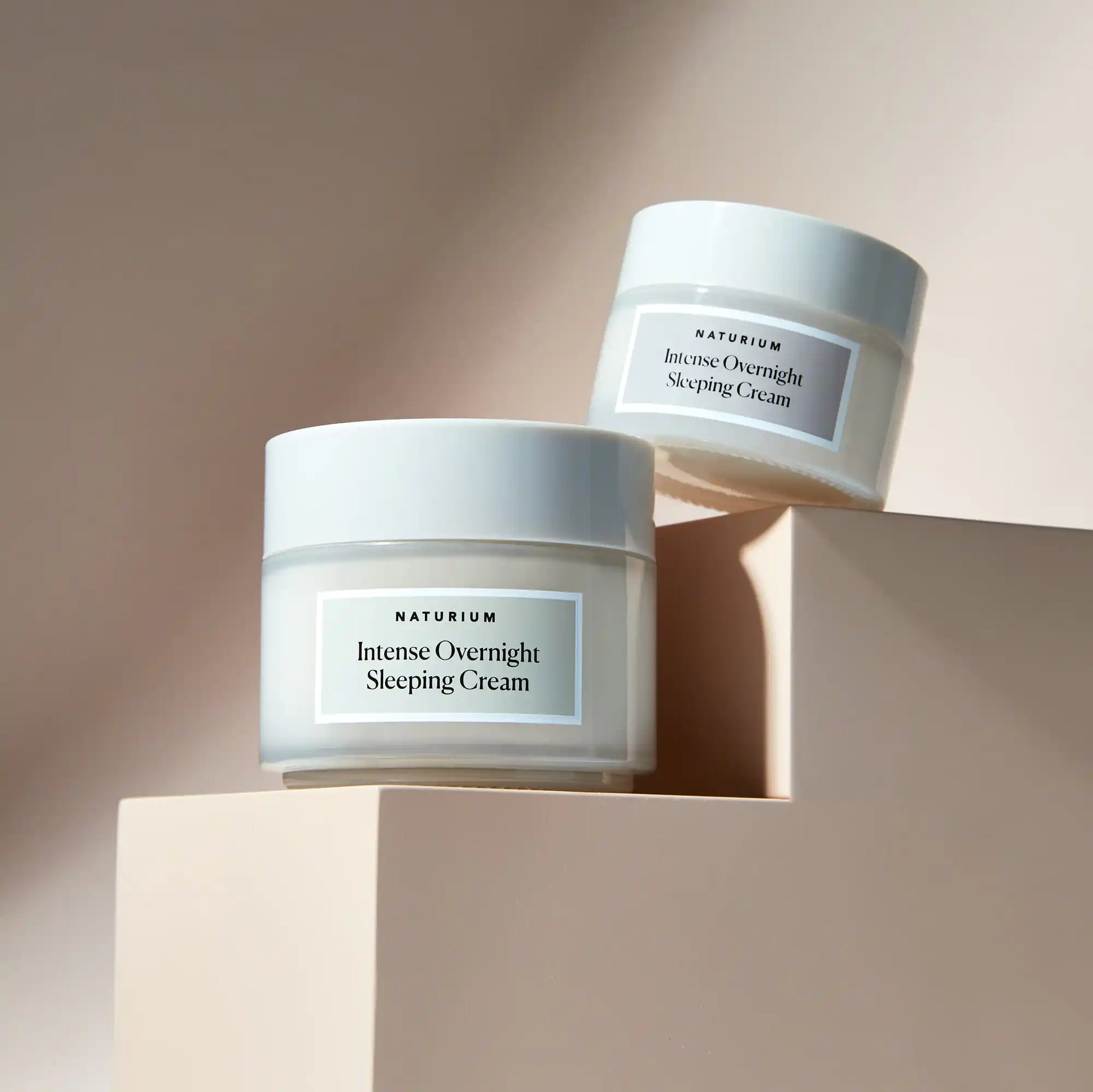 intense-overnight-sleeping-cream-jumbo-h3 11_18_2021_Naturium0552-crop.webp