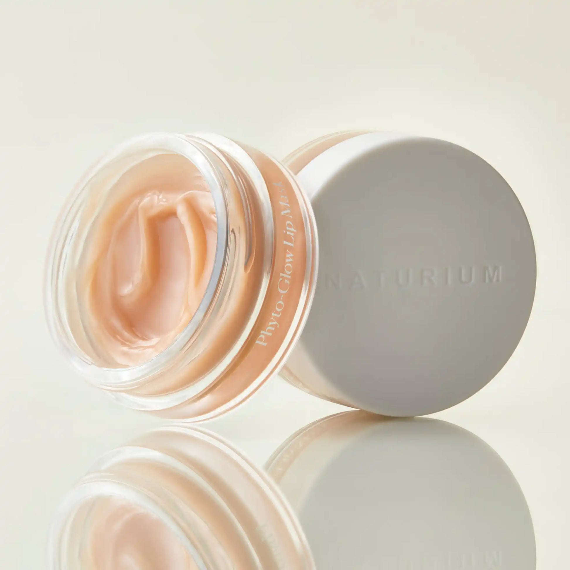 phyto-glow-lip-mask-e4 phyto-lipmask_0607-crop.webp